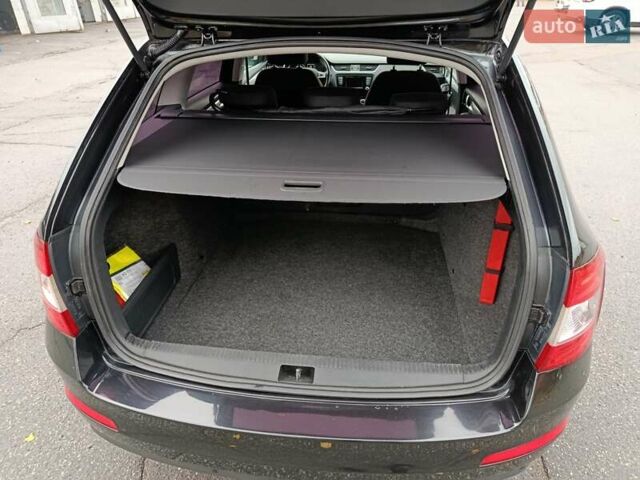 Чорний Шкода Октавія, об'ємом двигуна 1.97 л та пробігом 268 тис. км за 11800 $, фото 38 на Automoto.ua