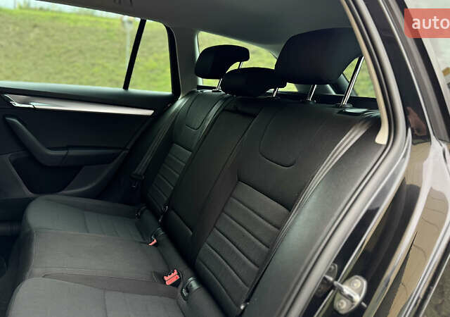 Черный Шкода Октавия, объемом двигателя 1.6 л и пробегом 257 тыс. км за 11150 $, фото 34 на Automoto.ua