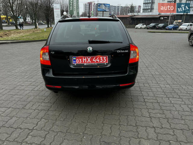 Чорний Шкода Октавія, об'ємом двигуна 1.6 л та пробігом 218 тис. км за 9999 $, фото 7 на Automoto.ua