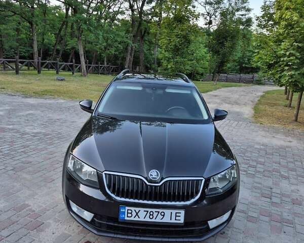 Черный Шкода Октавия, объемом двигателя 1.6 л и пробегом 330 тыс. км за 9500 $, фото 18 на Automoto.ua
