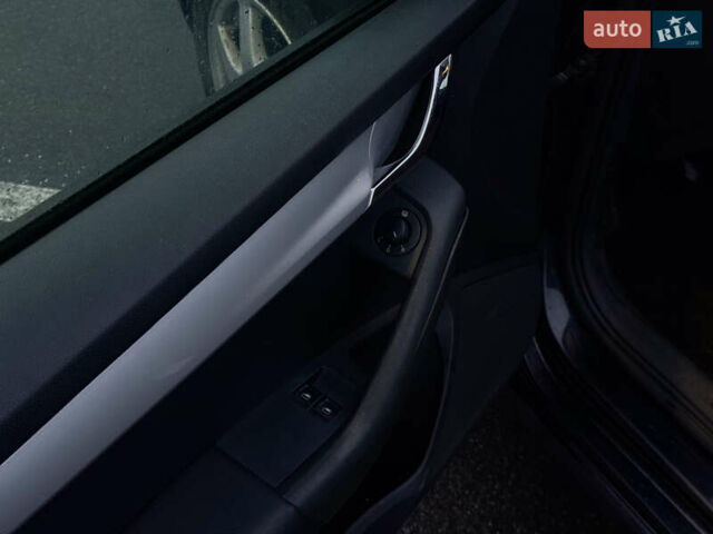 Черный Шкода Октавия, объемом двигателя 1.6 л и пробегом 335 тыс. км за 10000 $, фото 33 на Automoto.ua