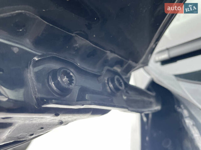 Черный Шкода Октавия, объемом двигателя 1.8 л и пробегом 198 тыс. км за 11500 $, фото 76 на Automoto.ua