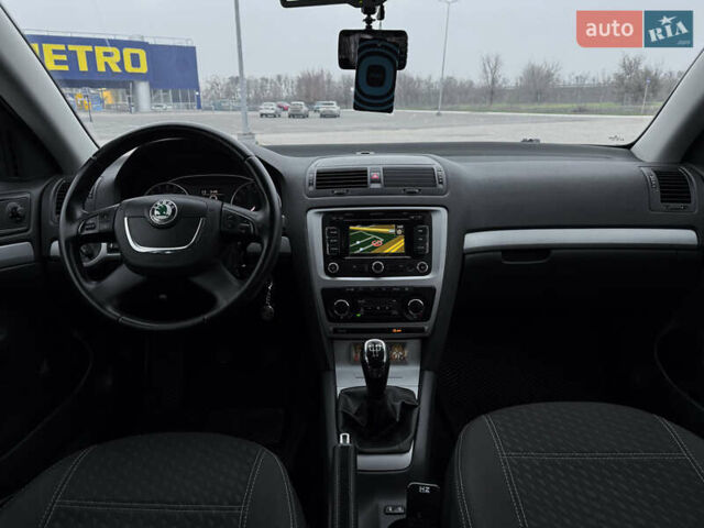 Черный Шкода Октавия, объемом двигателя 1.6 л и пробегом 132 тыс. км за 8450 $, фото 8 на Automoto.ua