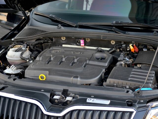 Черный Шкода Октавия, объемом двигателя 1.6 л и пробегом 148 тыс. км за 10500 $, фото 16 на Automoto.ua