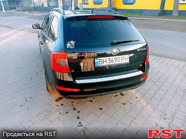 Черный Шкода Октавия, объемом двигателя 1.6 л и пробегом 336 тыс. км за 8750 $, фото 5 на Automoto.ua