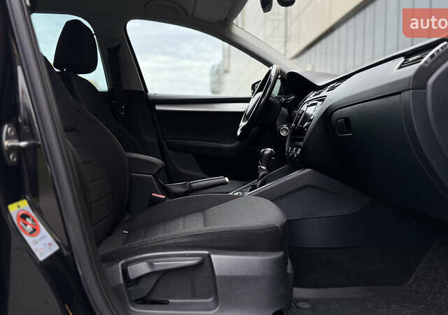 Черный Шкода Октавия, объемом двигателя 1.6 л и пробегом 257 тыс. км за 11150 $, фото 26 на Automoto.ua