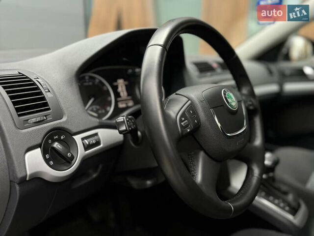Чорний Шкода Октавія, об'ємом двигуна 1.8 л та пробігом 195 тис. км за 8900 $, фото 30 на Automoto.ua