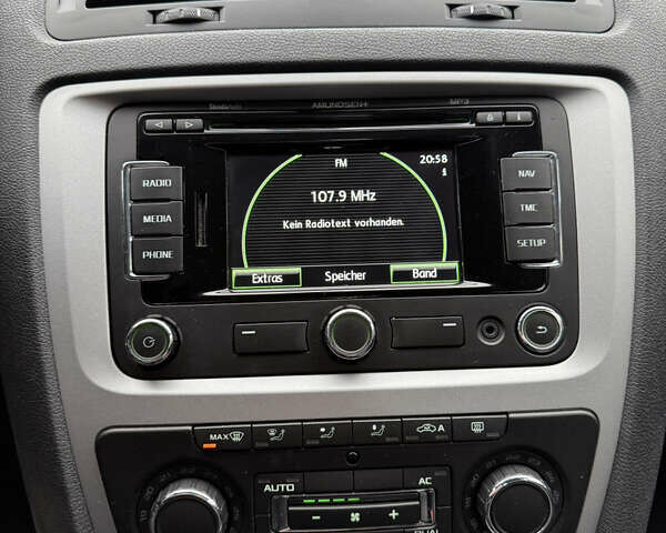 Черный Шкода Октавия, объемом двигателя 1.6 л и пробегом 207 тыс. км за 8999 $, фото 37 на Automoto.ua