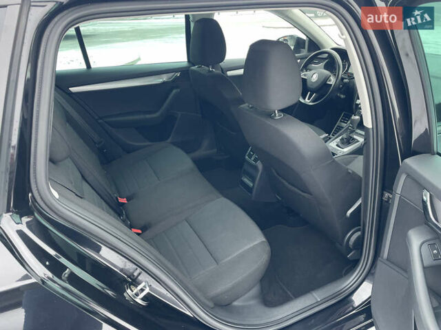 Черный Шкода Октавия, объемом двигателя 1.8 л и пробегом 198 тыс. км за 11500 $, фото 50 на Automoto.ua