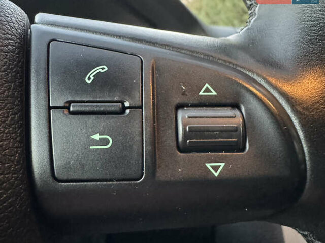 Черный Шкода Октавия, объемом двигателя 2 л и пробегом 217 тыс. км за 10550 $, фото 50 на Automoto.ua