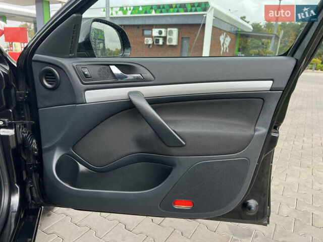 Черный Шкода Октавия, объемом двигателя 1.6 л и пробегом 238 тыс. км за 8100 $, фото 34 на Automoto.ua