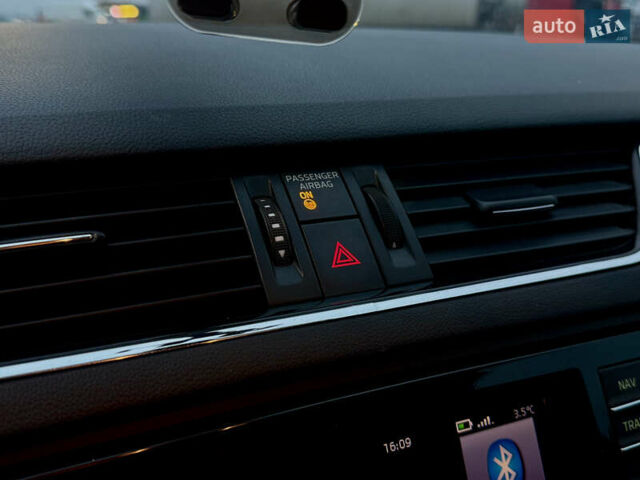 Черный Шкода Октавия, объемом двигателя 1.6 л и пробегом 335 тыс. км за 10000 $, фото 13 на Automoto.ua