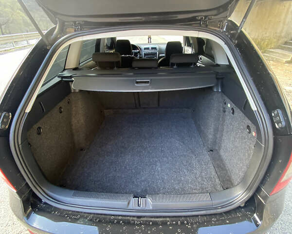 Черный Шкода Октавия, объемом двигателя 2 л и пробегом 350 тыс. км за 8700 $, фото 4 на Automoto.ua