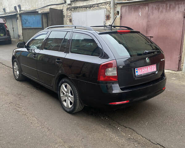 Чорний Шкода Октавія, об'ємом двигуна 1.6 л та пробігом 236 тис. км за 9000 $, фото 24 на Automoto.ua