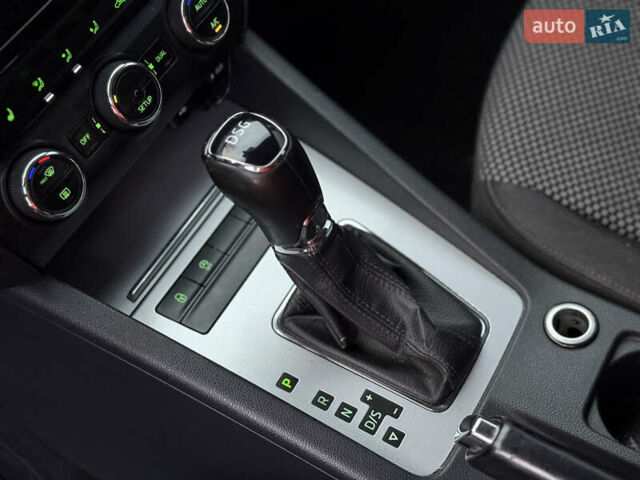 Черный Шкода Октавия, объемом двигателя 1.6 л и пробегом 330 тыс. км за 10300 $, фото 37 на Automoto.ua