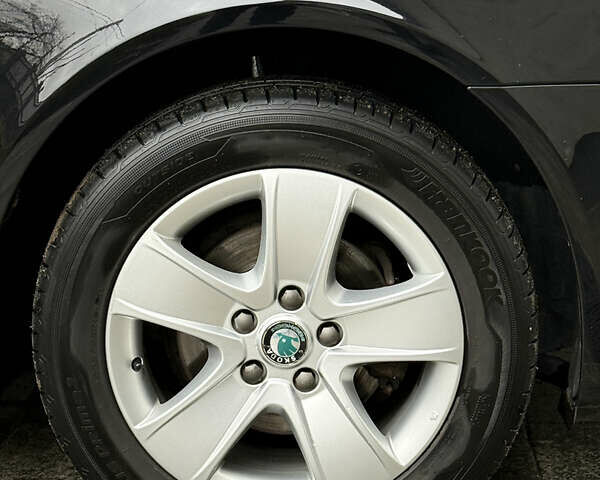 Черный Шкода Октавия, объемом двигателя 1.6 л и пробегом 207 тыс. км за 8999 $, фото 12 на Automoto.ua