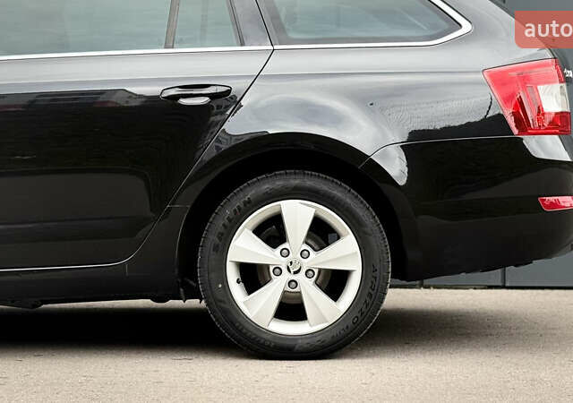 Черный Шкода Октавия, объемом двигателя 1.6 л и пробегом 257 тыс. км за 11150 $, фото 7 на Automoto.ua