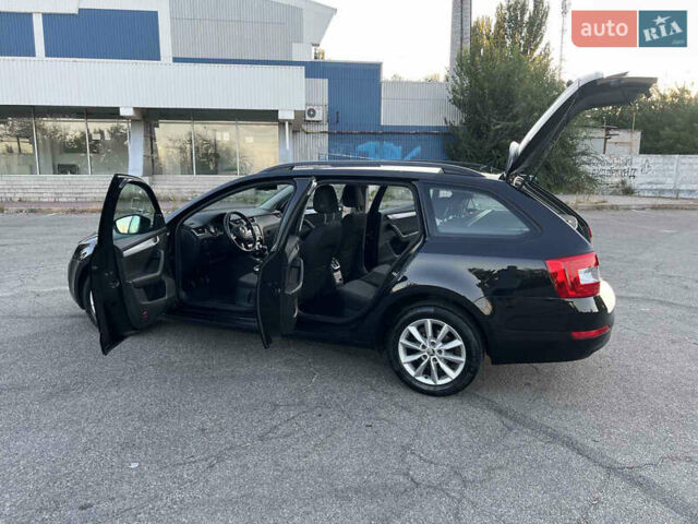 Черный Шкода Октавия, объемом двигателя 1.6 л и пробегом 180 тыс. км за 10200 $, фото 19 на Automoto.ua