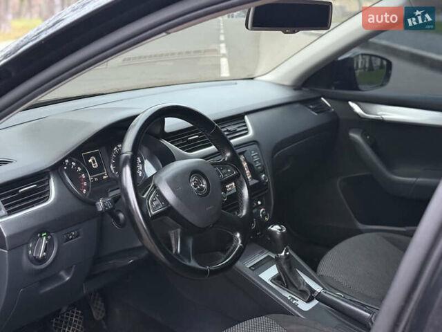 Черный Шкода Октавия, объемом двигателя 1.6 л и пробегом 330 тыс. км за 10300 $, фото 30 на Automoto.ua