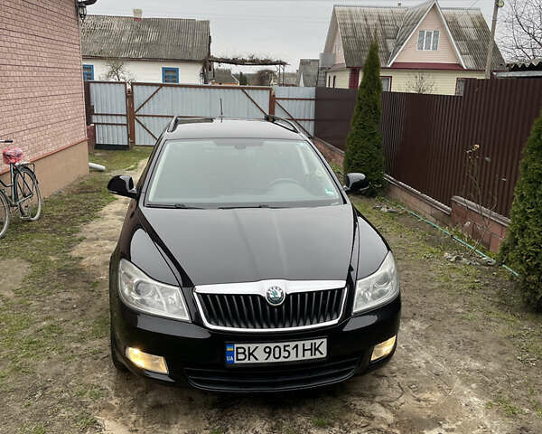 Чорний Шкода Октавія, об'ємом двигуна 1.6 л та пробігом 266 тис. км за 8000 $, фото 2 на Automoto.ua
