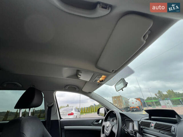 Черный Шкода Октавия, объемом двигателя 1.6 л и пробегом 238 тыс. км за 8100 $, фото 46 на Automoto.ua