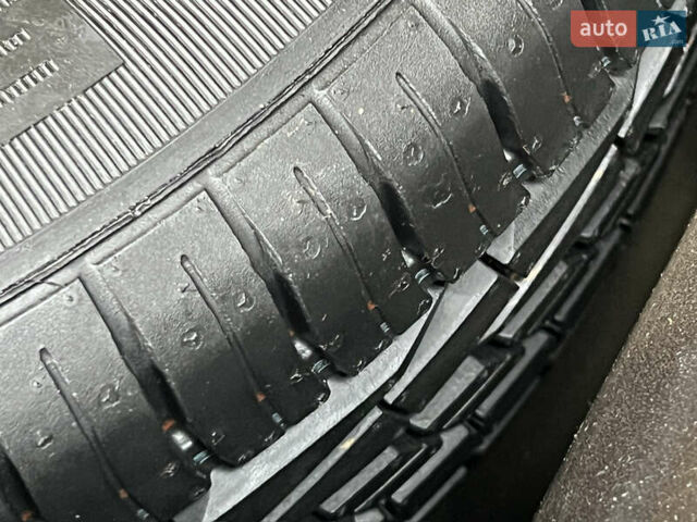 Черный Шкода Октавия, объемом двигателя 1.6 л и пробегом 238 тыс. км за 8100 $, фото 47 на Automoto.ua