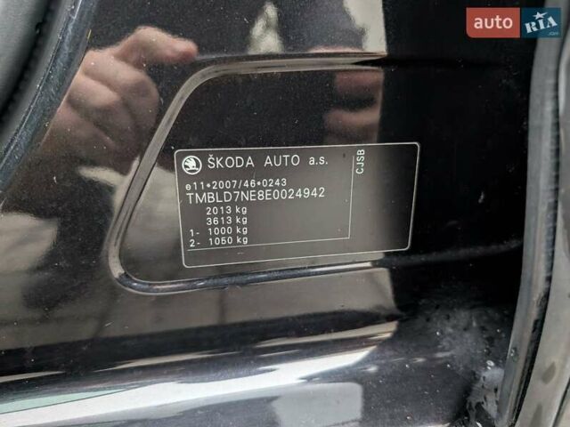 Чорний Шкода Октавія, об'ємом двигуна 1.8 л та пробігом 231 тис. км за 9950 $, фото 27 на Automoto.ua