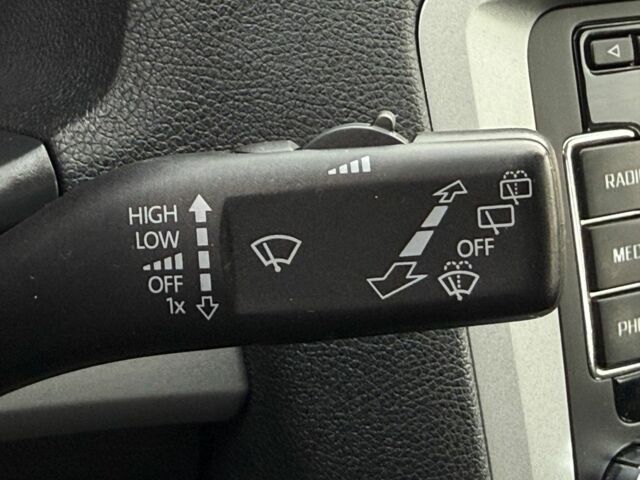 Чорний Шкода Октавія, об'ємом двигуна 1.6 л та пробігом 208 тис. км за 8999 $, фото 16 на Automoto.ua