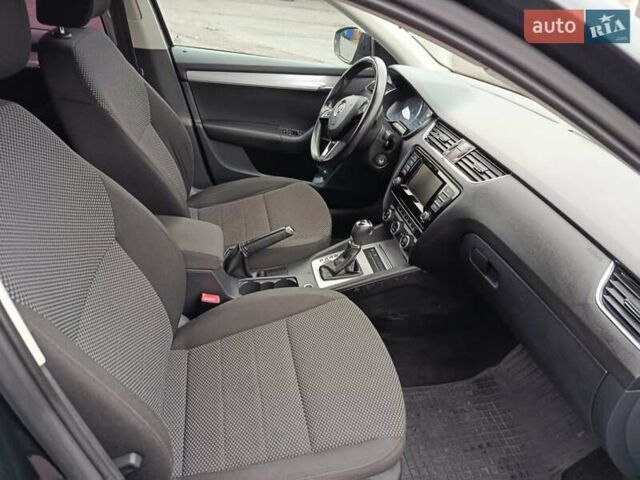 Чорний Шкода Октавія, об'ємом двигуна 1.97 л та пробігом 268 тис. км за 11800 $, фото 31 на Automoto.ua