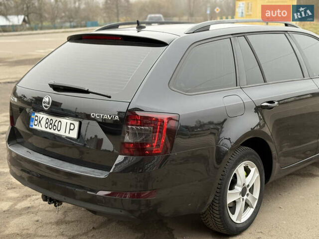 Черный Шкода Октавия, объемом двигателя 1.97 л и пробегом 260 тыс. км за 14500 $, фото 14 на Automoto.ua
