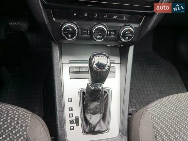 Чорний Шкода Октавія, об'ємом двигуна 1.97 л та пробігом 268 тис. км за 11800 $, фото 26 на Automoto.ua