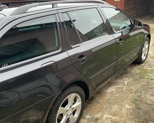 Чорний Шкода Октавія, об'ємом двигуна 1.6 л та пробігом 266 тис. км за 8000 $, фото 5 на Automoto.ua