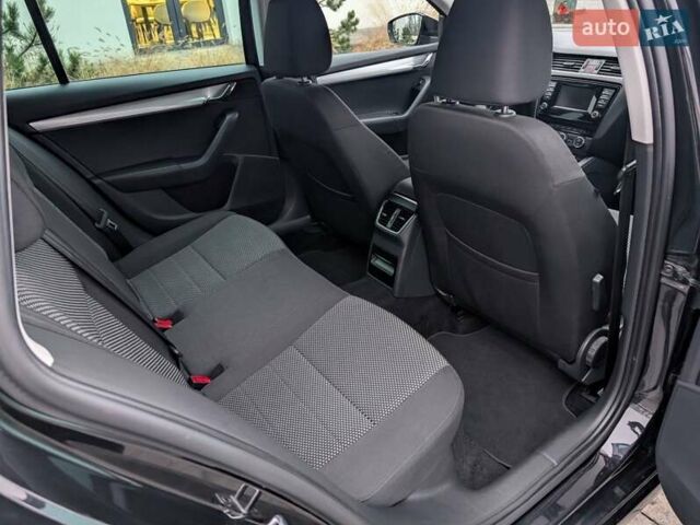 Чорний Шкода Октавія, об'ємом двигуна 1.8 л та пробігом 231 тис. км за 9950 $, фото 47 на Automoto.ua