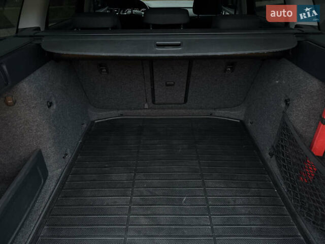 Черный Шкода Октавия, объемом двигателя 1.6 л и пробегом 330 тыс. км за 10300 $, фото 53 на Automoto.ua