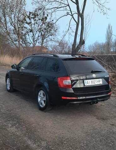 Черный Шкода Октавия, объемом двигателя 1.6 л и пробегом 253 тыс. км за 10500 $, фото 4 на Automoto.ua