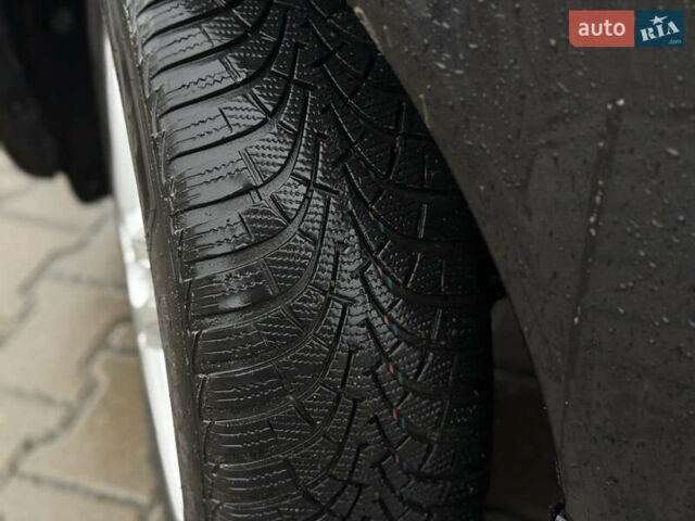 Черный Шкода Октавия, объемом двигателя 1.6 л и пробегом 246 тыс. км за 8900 $, фото 13 на Automoto.ua