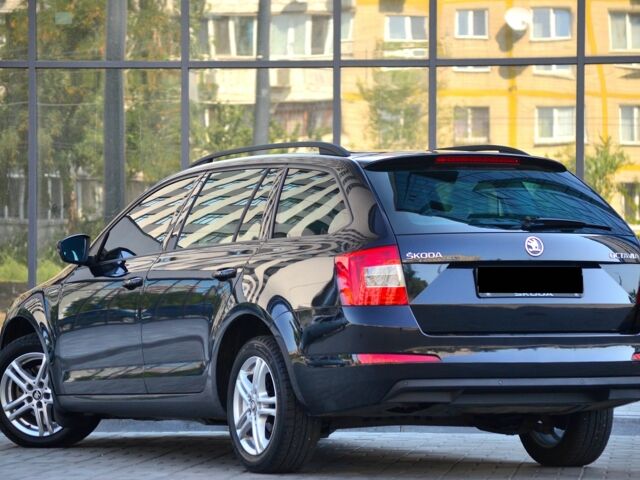 Черный Шкода Октавия, объемом двигателя 1.6 л и пробегом 148 тыс. км за 10500 $, фото 6 на Automoto.ua