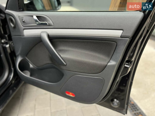 Чорний Шкода Октавія, об'ємом двигуна 1.8 л та пробігом 195 тис. км за 8900 $, фото 44 на Automoto.ua