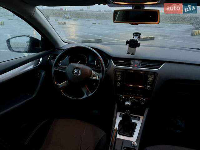 Черный Шкода Октавия, объемом двигателя 1.6 л и пробегом 335 тыс. км за 10000 $, фото 38 на Automoto.ua