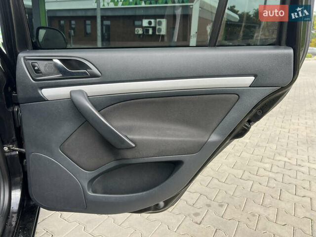 Черный Шкода Октавия, объемом двигателя 1.6 л и пробегом 238 тыс. км за 8100 $, фото 35 на Automoto.ua