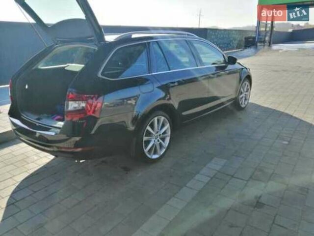 Черный Шкода Октавия, объемом двигателя 1.6 л и пробегом 280 тыс. км за 10900 $, фото 1 на Automoto.ua