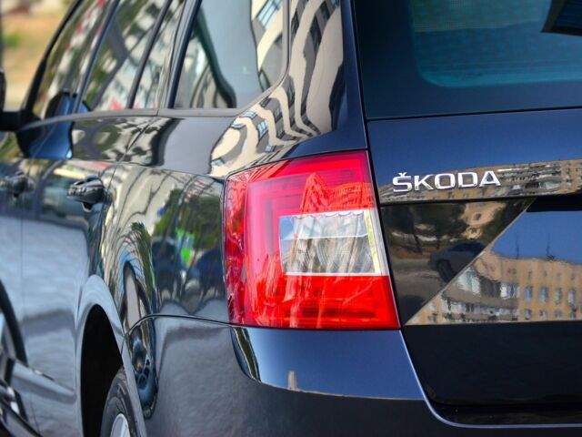 Черный Шкода Октавия, объемом двигателя 1.6 л и пробегом 148 тыс. км за 10500 $, фото 7 на Automoto.ua