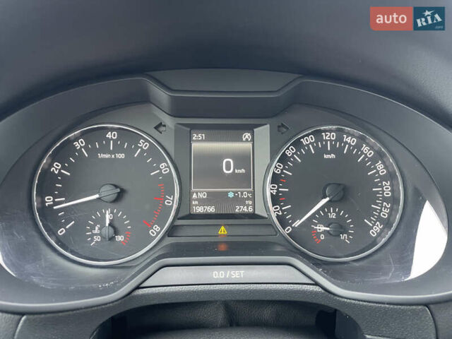 Черный Шкода Октавия, объемом двигателя 1.8 л и пробегом 198 тыс. км за 11500 $, фото 80 на Automoto.ua