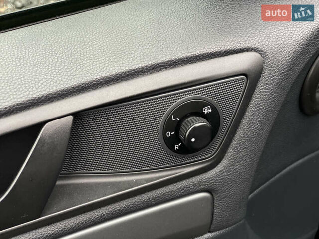 Черный Шкода Октавия, объемом двигателя 1.6 л и пробегом 258 тыс. км за 8500 $, фото 28 на Automoto.ua