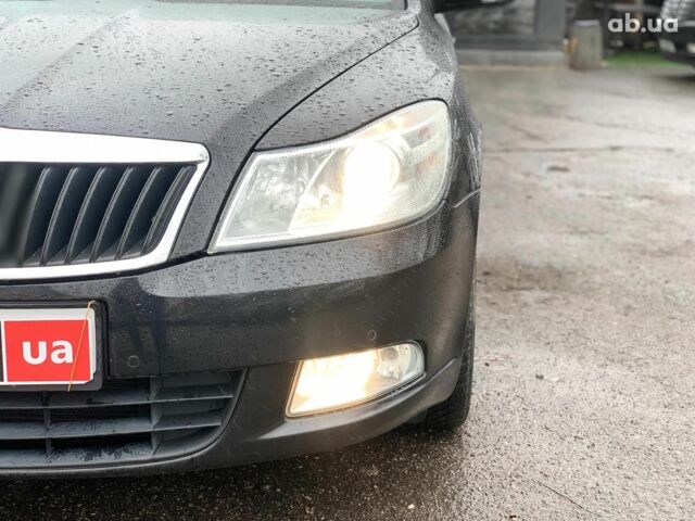 Чорний Шкода Октавія, об'ємом двигуна 1.6 л та пробігом 205 тис. км за 9290 $, фото 8 на Automoto.ua