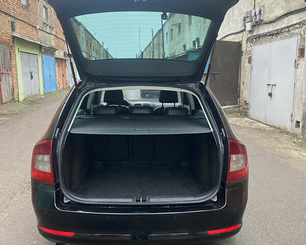 Чорний Шкода Октавія, об'ємом двигуна 1.6 л та пробігом 236 тис. км за 9000 $, фото 16 на Automoto.ua