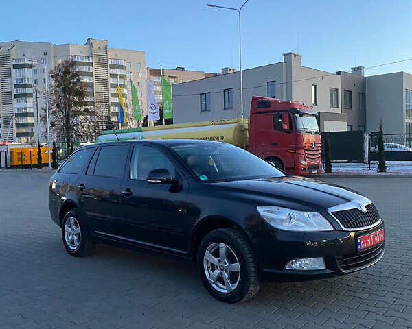 Чорний Шкода Октавія, об'ємом двигуна 2 л та пробігом 252 тис. км за 9770 $, фото 1 на Automoto.ua