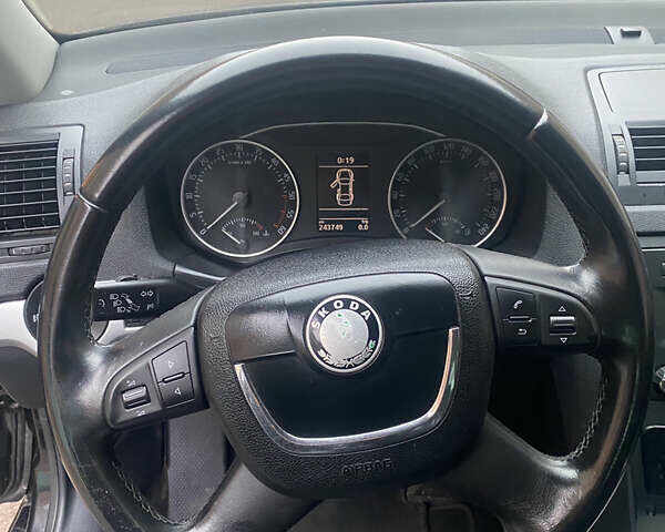 Чорний Шкода Октавія, об'ємом двигуна 1.6 л та пробігом 236 тис. км за 9000 $, фото 36 на Automoto.ua