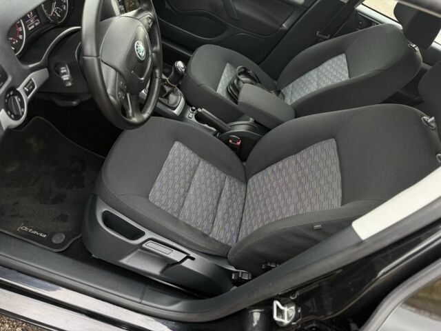 Чорний Шкода Октавія, об'ємом двигуна 1.6 л та пробігом 208 тис. км за 8999 $, фото 9 на Automoto.ua