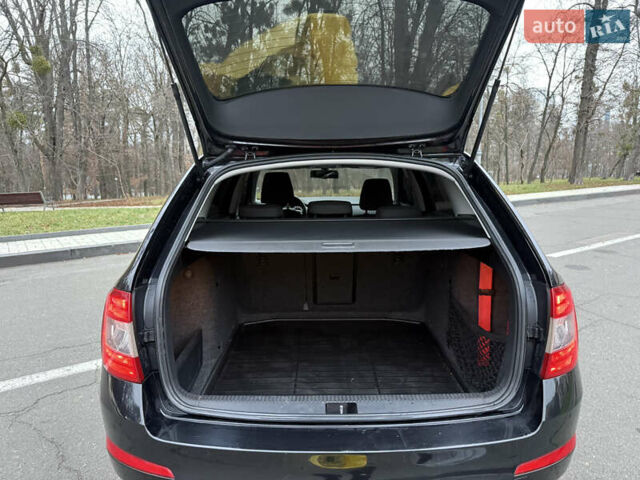 Черный Шкода Октавия, объемом двигателя 1.6 л и пробегом 330 тыс. км за 10300 $, фото 54 на Automoto.ua